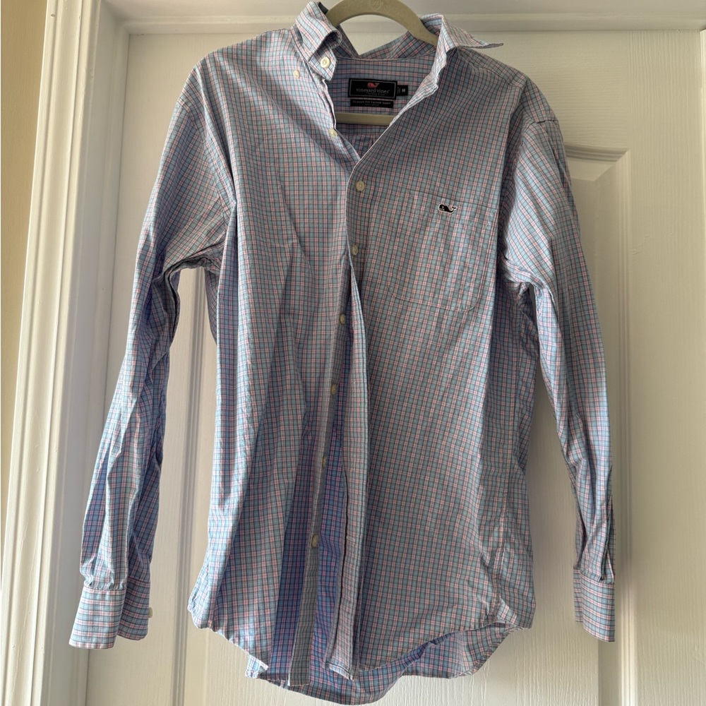 Vineyard Vines men’s classic fit tucker shirt